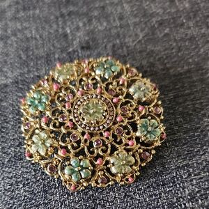 Monet Signed Brooch .Vintage